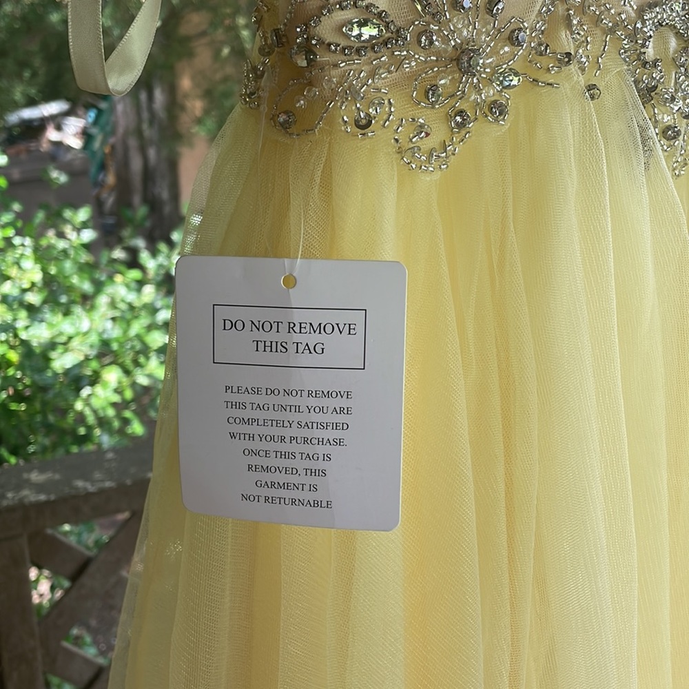 Prom dress - Picture 3 of 6